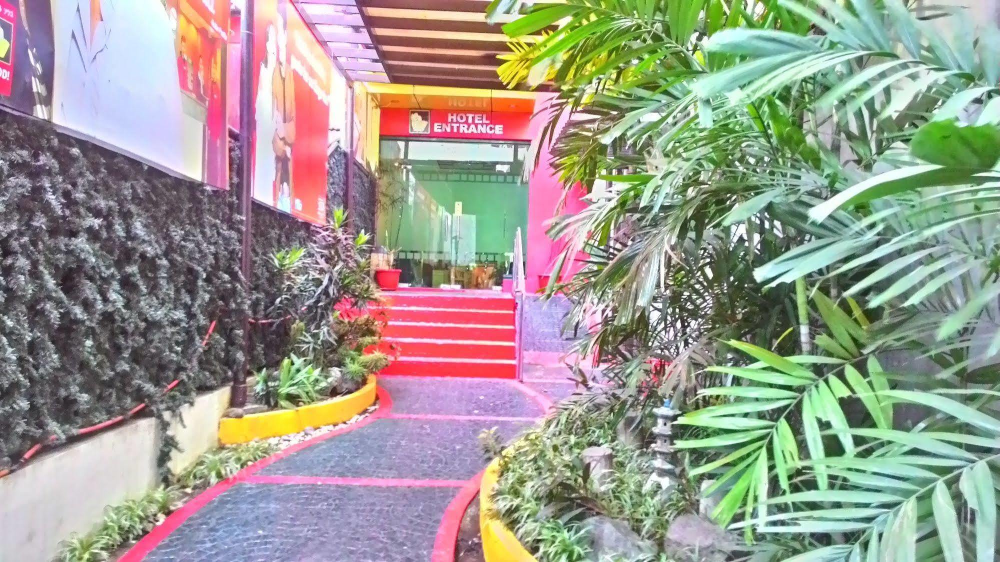Hotel Sogo Sta Mesa Manila Exterior foto